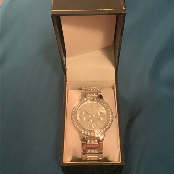 Brand New Watch - Picture 2 of 4